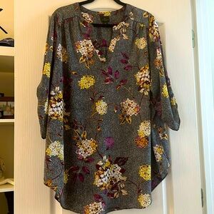 Plus size top. Colorful.